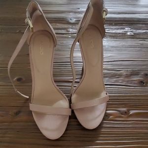 Aldo nude heel